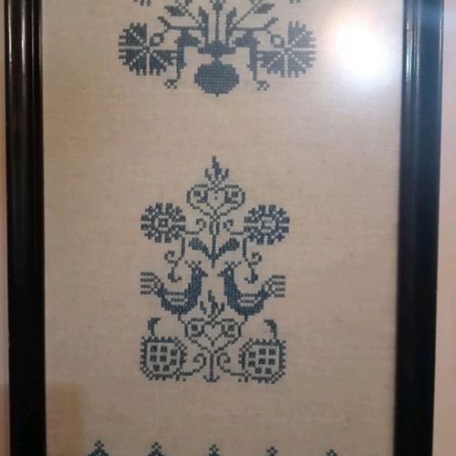 Handmade embroidered painting like new