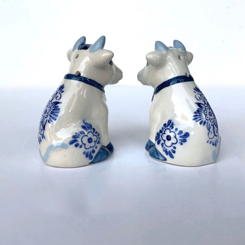 Dutch Delft Salt and Pepper Cow Set New, hand-painted porcelain