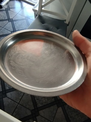 Stainless Steel Serving Plates set of 5, like new