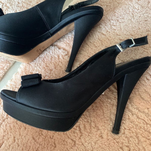 Fratelli Karida shoes size 39, like new, black satin 12cm heels