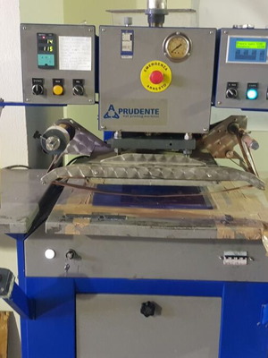 Μηχανή χρυσοτυπίας Prudente like new με ηλεκτρονικές ρυθμίσεις