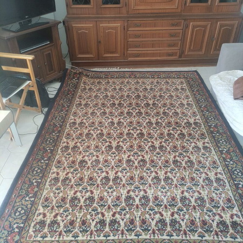 Persian wool rug like new, 2m x 3m