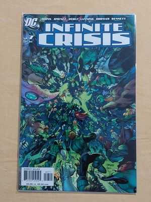 Infinite Crisis #7 like new, cover by Jim Lee