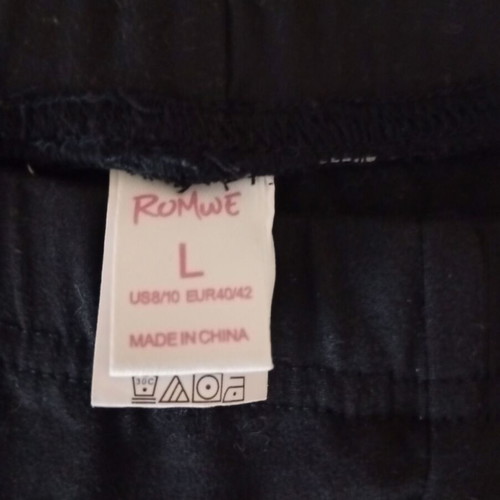 Romwe μαύρο κολάν size L με σκισίματα σαν καινούργιο