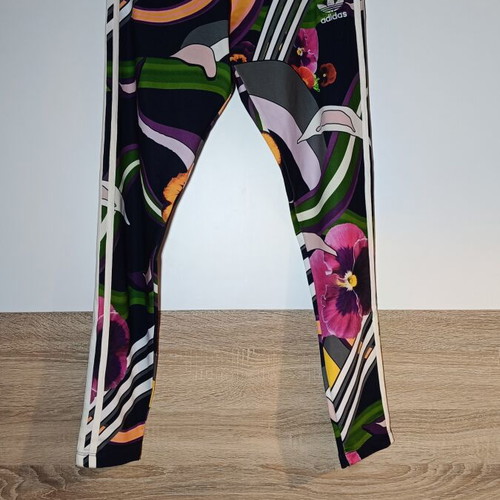 Adidas Originals Floral Burst leggings size M like new