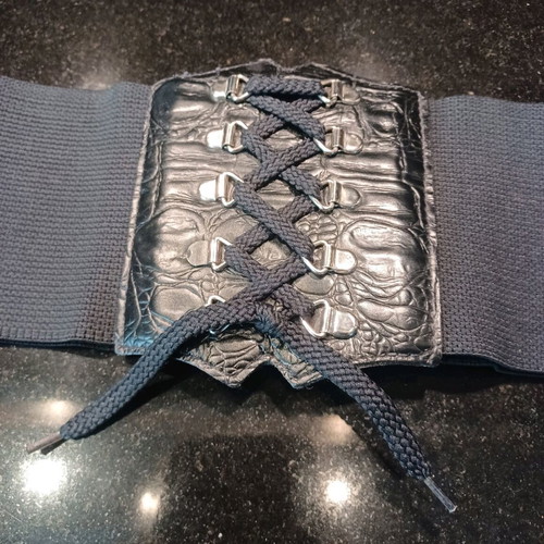 Elastic belt like new, wide, black (75-115 cm)