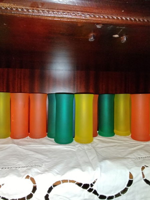 Set of 15 juice glasses made of frosted glass like new, multicolored