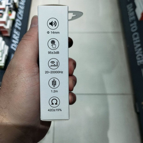 Handsfree Earphones with Lightning Connector for iPhone