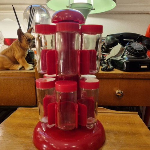 Rotating spice rack used, 12 positions