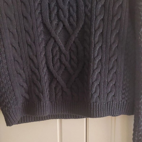 Funky Buddha navy pullover size S like new
