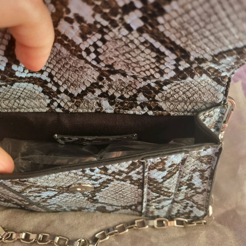 Τσαντάκι ώμου Zara καινούριο με μοτίβο δέρματος φιδιού και ασημί αλυσίδα