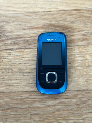 Nokia 2680 for parts like new