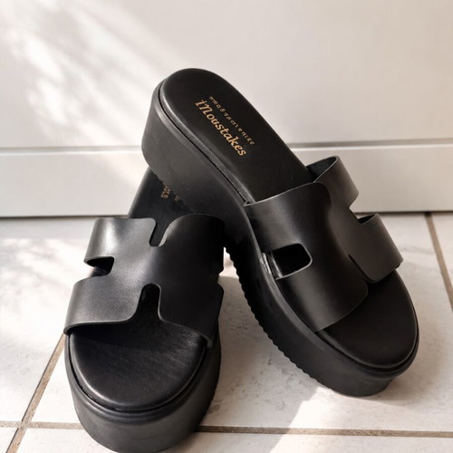Flatform sandals new, leather, size 38, black