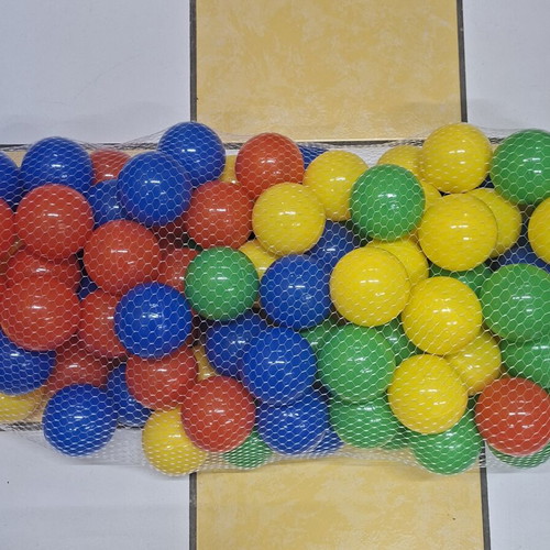 50 plastic balls, lightweight