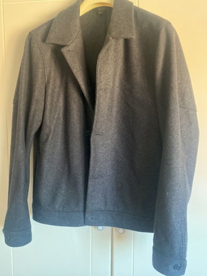 Warm gray unisex caparntinaki like new, men's small size