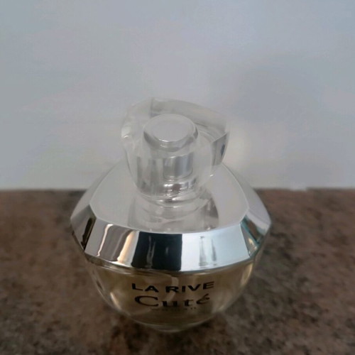 La rive Cute women's perfume like new, 100 ml
