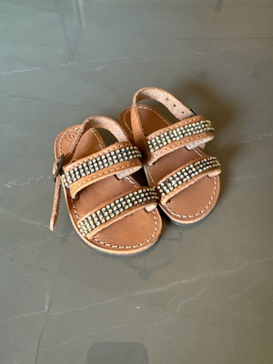 Leather baby sandals size 0 new with rhinestones