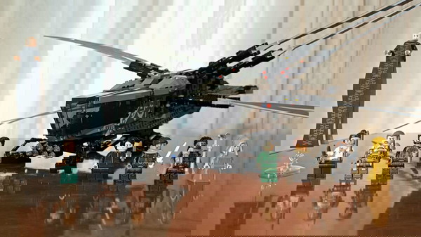LEGO Icons: Dune Atreides Royal Ornithopter (10327)