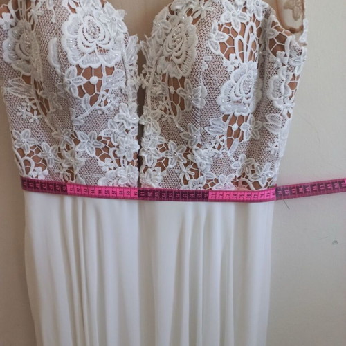 OFFER!  1500€ wedding dress size medium-large