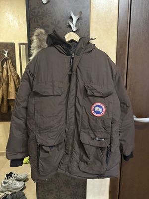 Vintage Canada Goose Down Parka 4565MR, brown with coyote fur hood