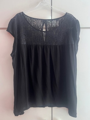 Parabita sleeveless blouse black used, size XXL