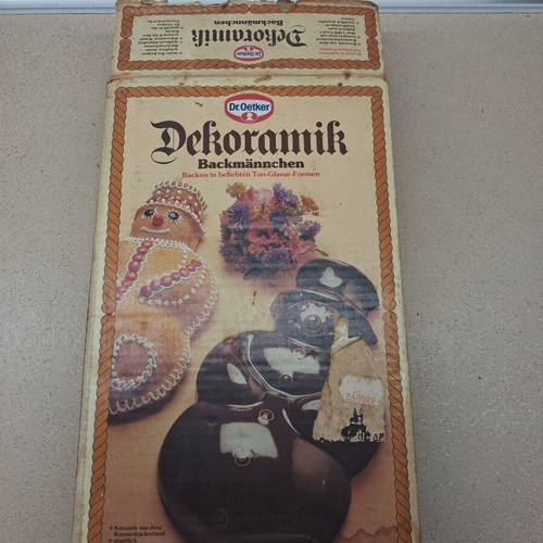 Ceramic snowman baking dish like new