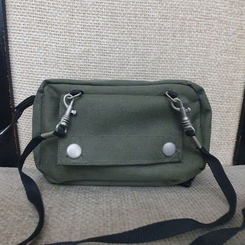 Maui & Sons small olive green waist bag