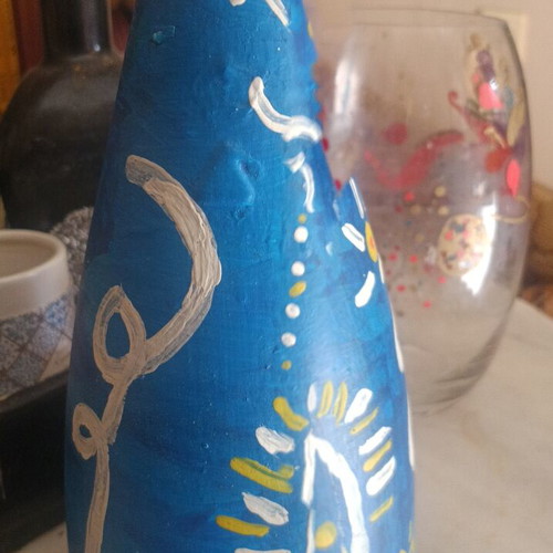 Handpainted bottle with indelible colors 31cm like new