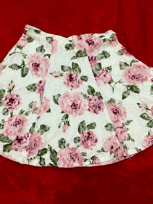 tally weijl woman's floral skirt size 36, small