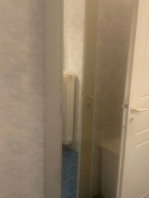 Ikea ντουλάπι με καθρέφτη σαν καινούργιο