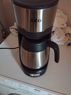 AEG French coffee maker used with minor lid and carafe damage