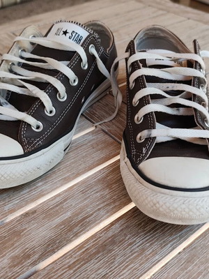 Converse All Star Low μεταχειρισμένα, δερμάτινα, σκούρο καφέ, νούμερο 41,5