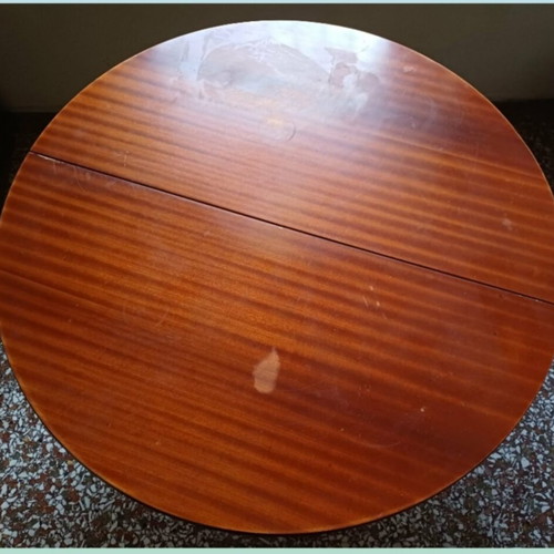 Rotonda table used with red tablecloth
