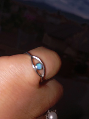 Δαχτυλίδι Evil Eye νέο, μινιμαλιστικός σχεδιασμός με οπάλιο