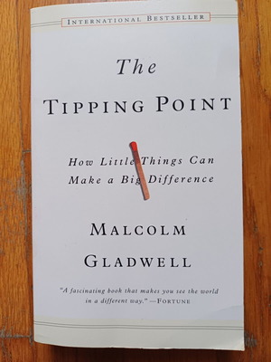 The Tipping Point book like new, English