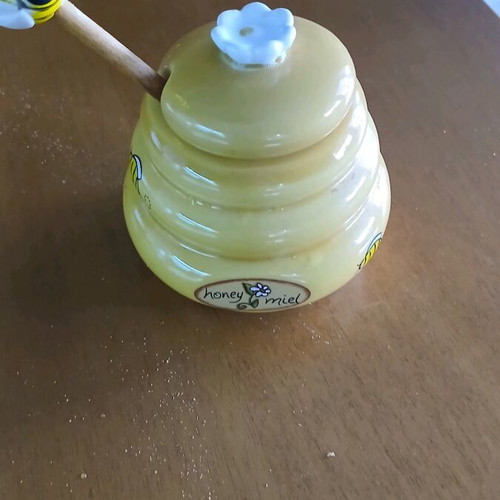 Honey jar used with spiral