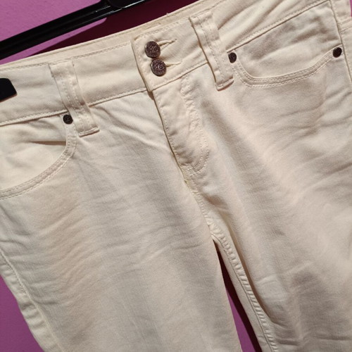 One Green Elephant set size M white jeans and Frutta asymmetric top size M like new