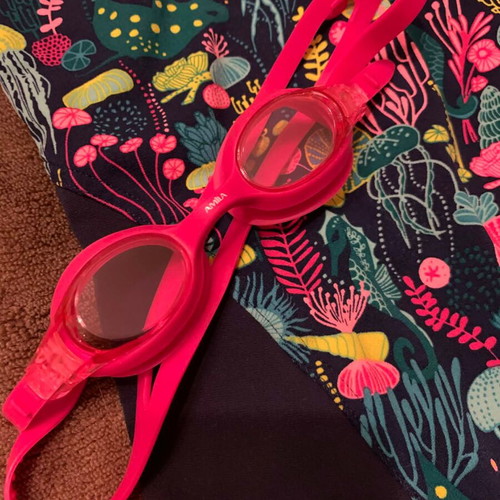 Nabaiji swimming set swimsuit and Amila goggles like new, No 10 (140)