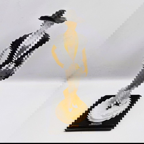 Armani φιγούρα μεταχειρισμένη