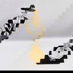  Armani φιγούρα