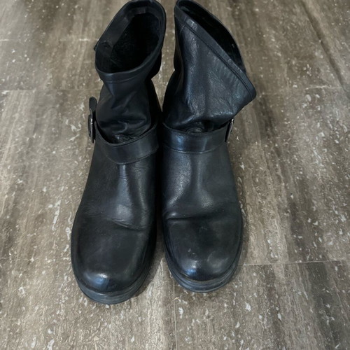 Bata warm black leather biker boots used No40 with lining