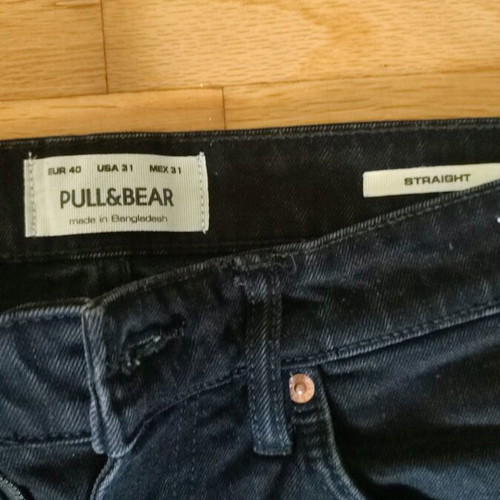 Black straight jeans Pull & Bear size 40 like new