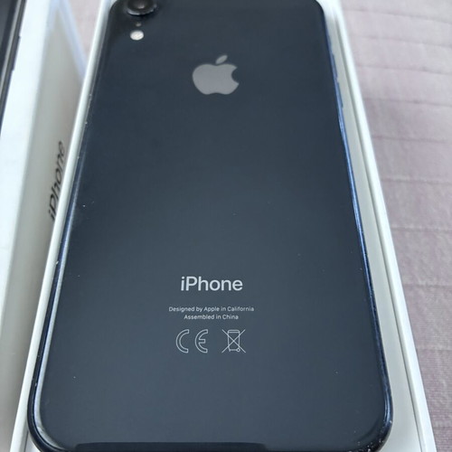IPhone XR black 64GB like new, flawless operation