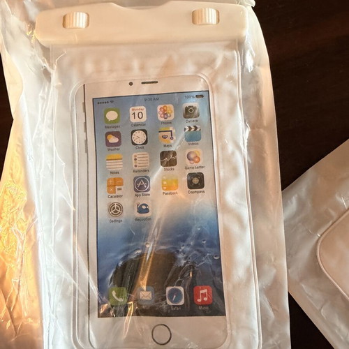 Waterproof phone case new, ideal for beach and travel