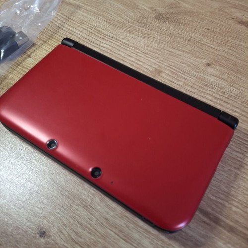 Nintendo 3DS XL Black and Red like new