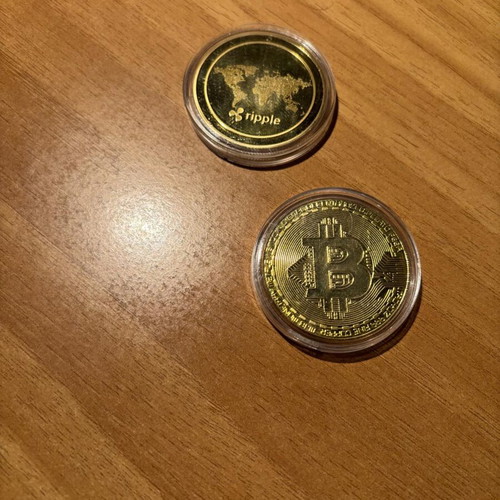 Collectible Bitcoin and Ripple coins new souvenirs memorabilia