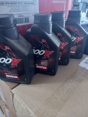Motul 300V 10W40 πακέτο 4x1λιτρ καινούργιο