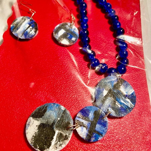 Necklace set with earrings new, handmade with glass stones 55 cm