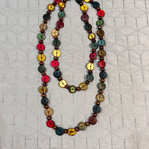 Necklace multicolored with round wooden beads like new