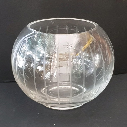 Flower vase used in good condition